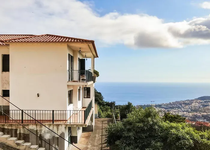 Lägenhet 02 By Galmi Funchal (Madeira)