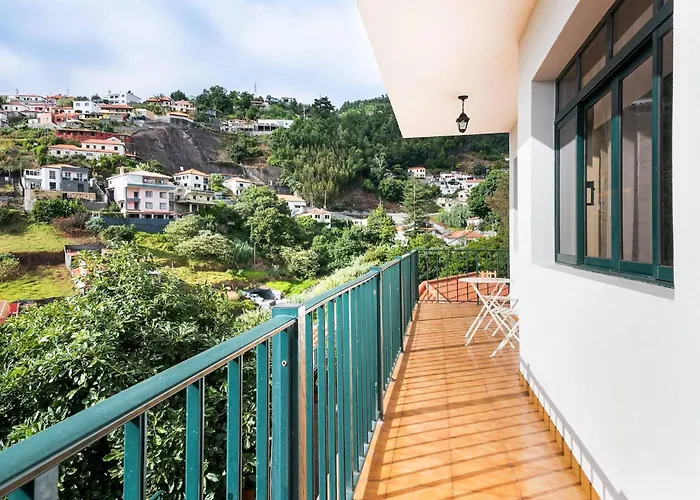 02 By Galmi Funchal (Madeira)